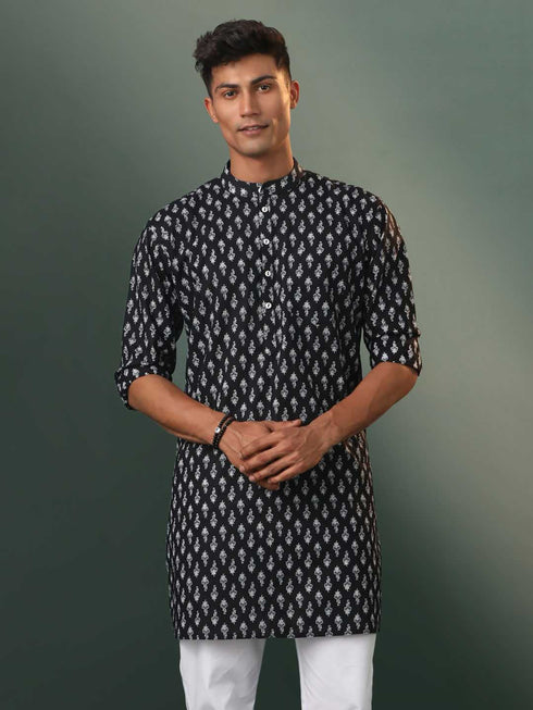 Vastramay Mens Black Printed Cotton Kurta Pyjama Set