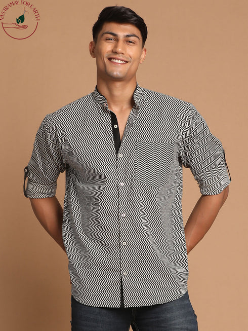 Vastramay Men's Black zig-zag Printed Shirt