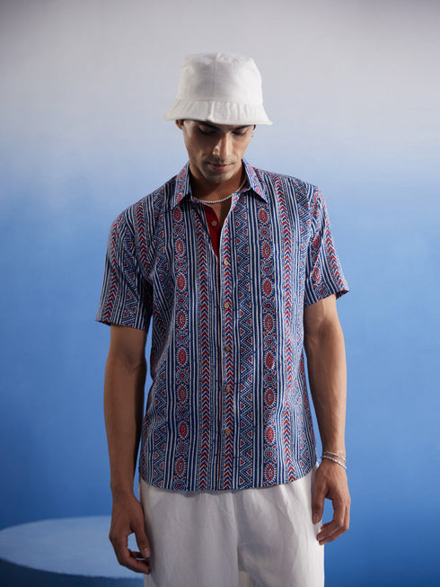 Vastramay Men's Aqua Printed Cotton Shirt