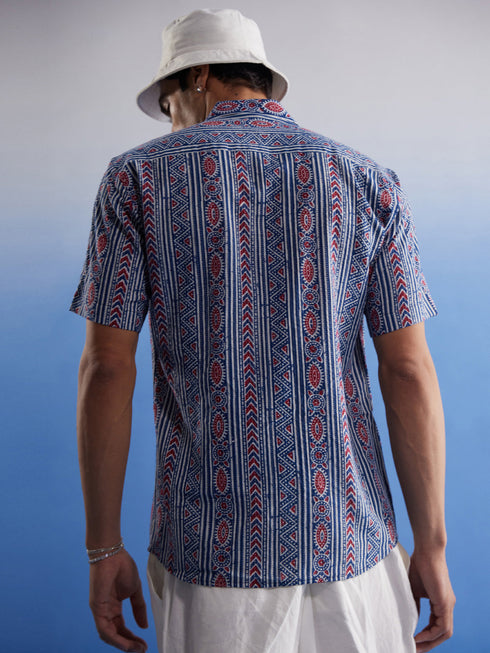 Vastramay Men's Aqua Printed Cotton Shirt
