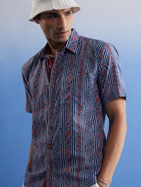 Vastramay Men's Aqua Printed Cotton Shirt