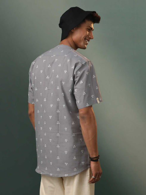 Vastramay Men's Grey Cotton Jacquard Short Kurta