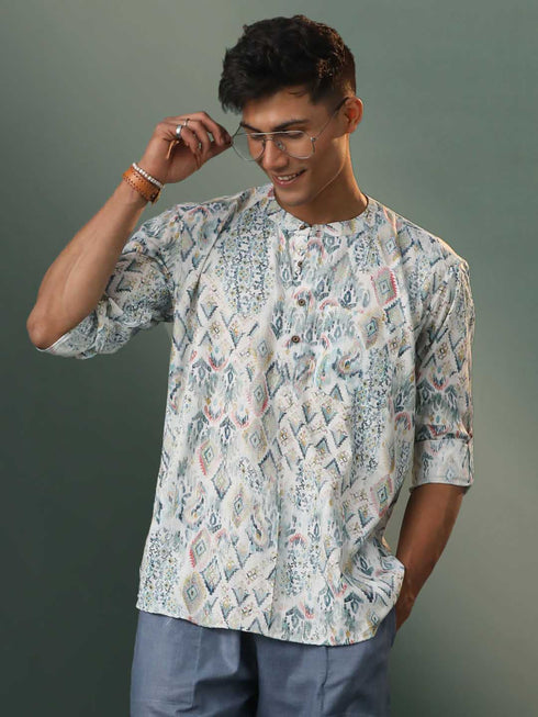 Vastramay Men's Multicolor Printed With Foil Effect Cotton Blend Short Kurta