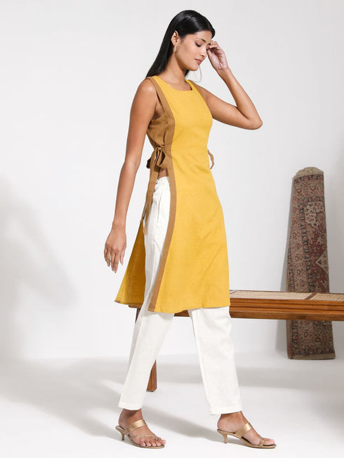 Vastramay Women's Tie Up Detail Kurta With Cotton Pant Set