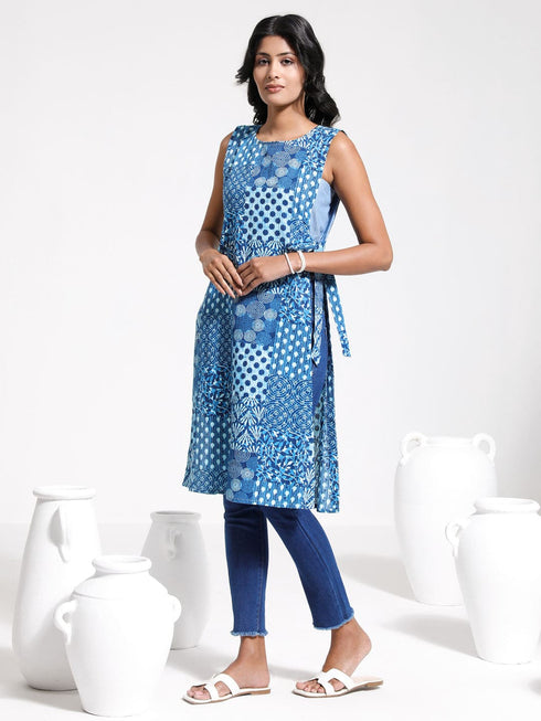 Vastramay Women's Blue Printed Cotton Tie-up Kurta