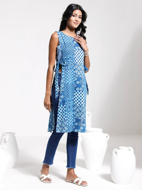 Vastramay Women's Blue Printed Cotton Tie-up Kurta
