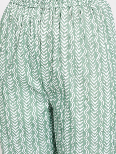 Vastramay Women's Green Cotton Kurta Set With Matching Dupatta