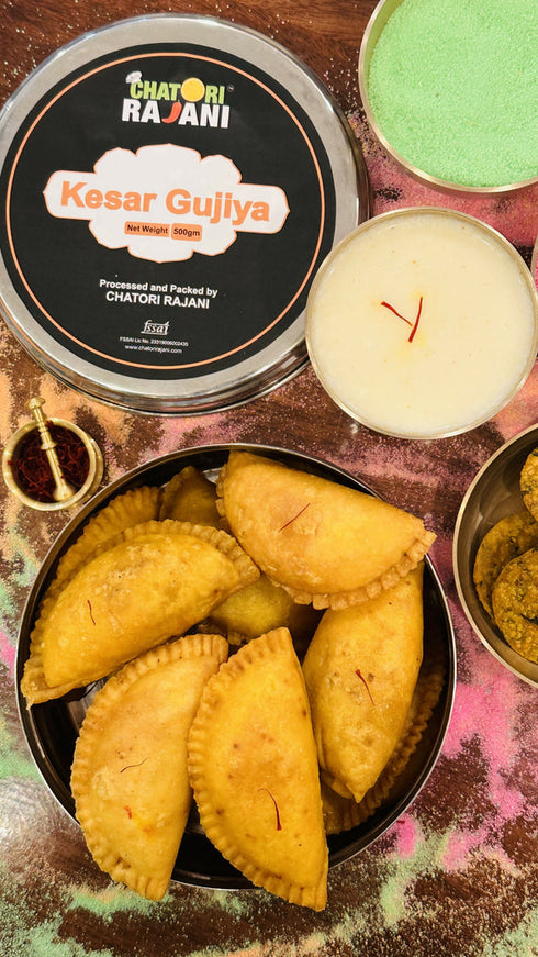 Chatori Rajani Kesar Gujiya