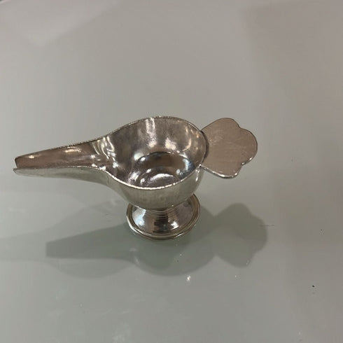 Pure Silver Uggu Ginne With Base 15g