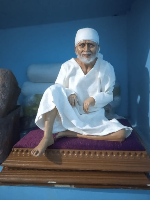 Sai Murti in Sitting pose