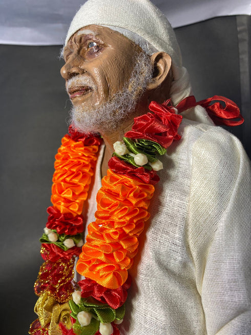 Standing Sai Baba Murthi