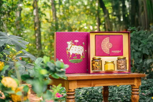 Hariba Dairy Farm Hamper pack with American Dryfruit Punch