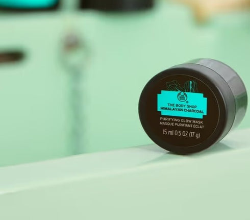 The Body Shop Himalayan Charcoal Purifying Glow Mask