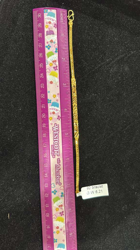 22 Carat Gold Stylish Hallmark Braclet 6.21g by Mahita Collections