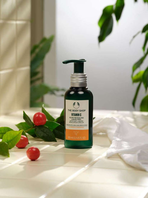 The Body Shop Vitamin C GlowRevealing Liquid Peel