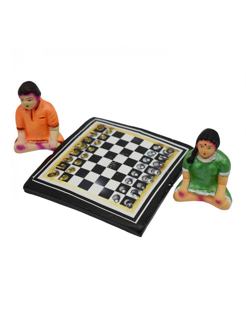 Rainbow Art Gallery Chess Board