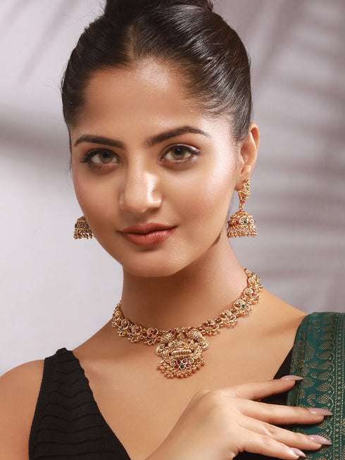Elegant Gold Plated Floral Necklace Jewellery Set with Matching Earrings