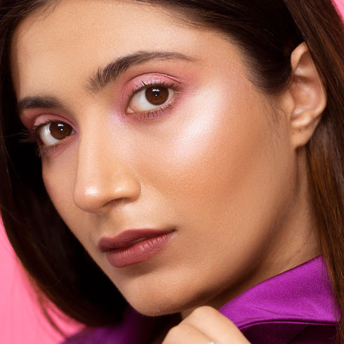 Nykaa Glow Goals! Shimmer Brick Highlighter Palette (7.5gm)