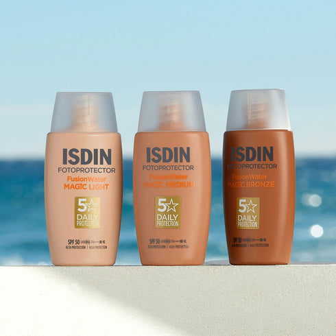 ISDIN Fotoprotector Fusion Water Magic Color SPF 50 PA++++ Light