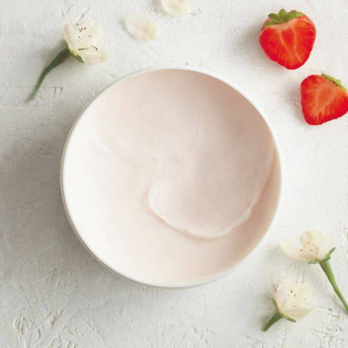 The Body Shop Japanese Cherry Blossom Strawberry Kiss Body Cream