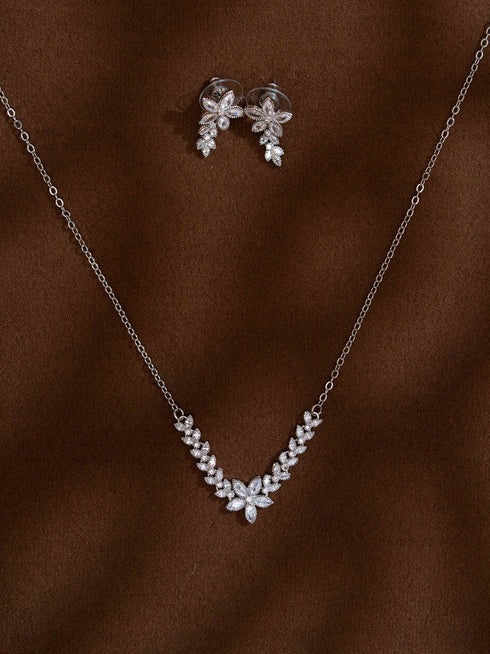 Zeraki Jewels Dazzle Silver Necklace Set