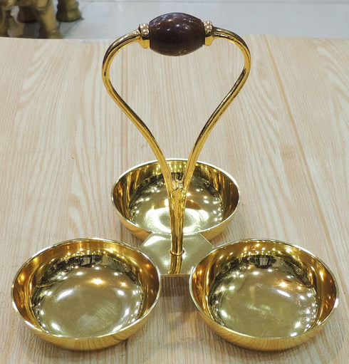 Brass Showpiece 3 Bowl Holder 240g