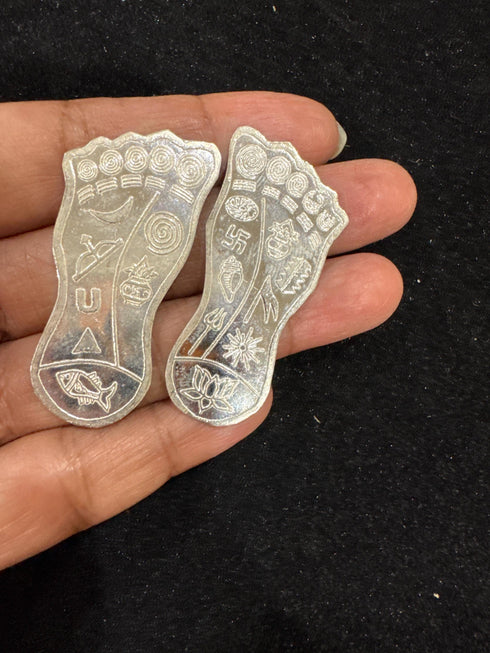 Pure Silver Padukalu Pair 8g (Pack of 1)