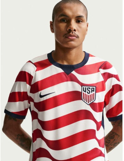 Nike Men Striped Dri-FIT Pockets T-Shirt