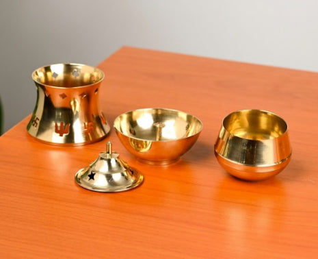 Mannar Craft Pure Brass Kapoor Dani & Camphor Lamp