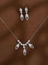 Zeraki Jewels Leaf Grace Silver Necklace Set