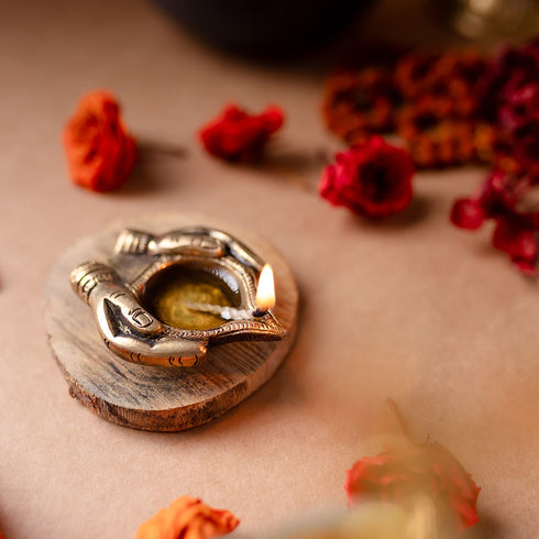 Samskara Home Arpan Brass Diya