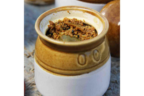 O'Ija Pahadi Lehsuni Mango Pickle