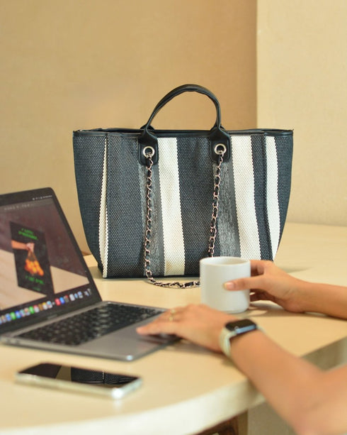 Ecoright Black Currant Handbag