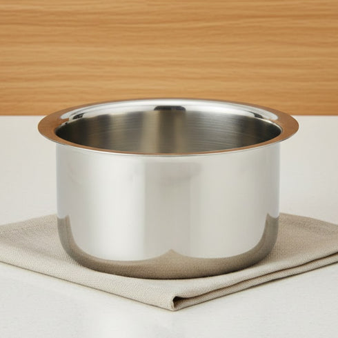 Vinod Claro Heavy Gauge Stainless Steel Tope Plain 1.5 mm Capacity 900 ml