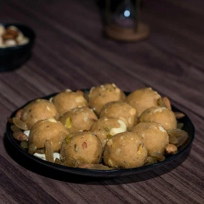 Vijaya Karadant Gandhagiri Laddu |Wheat Laddu