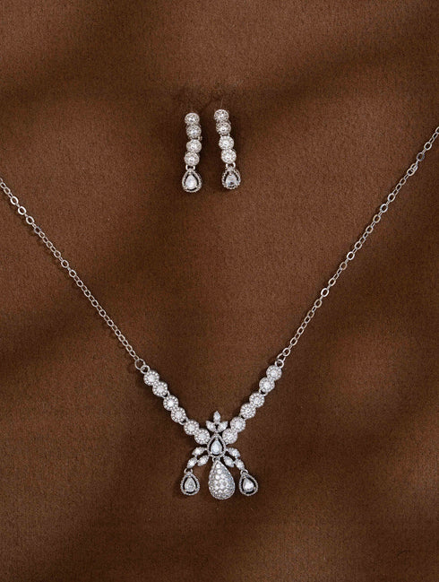 Zeraki Jewels Zeni Silver Necklace Set