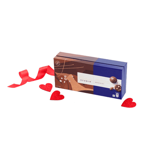 Cadbury Studio Signature Pralines Valentine's Gifts Brownie Aux Noix