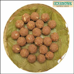 Emerald Sweets Gond Laddu