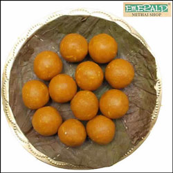 Emerald Sweets Besan Laddu