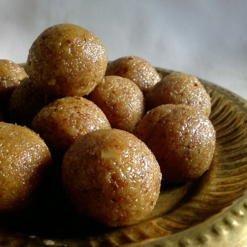 Vellanki Foods Kobbari Vundalu