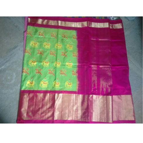 Pochampally Ikkat Silk Parrot Green Color Saree With Pink Color Bordert1
