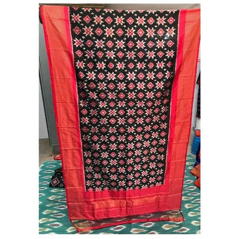 Pochampally Black, and Red Color Combination Dupatta