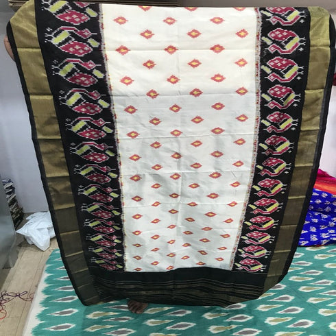 Pochampally White And Black Color Combination Dupatta