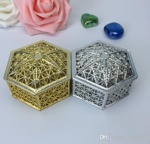 Silver and gold color plastic boxes (pack of 10) - 300gms