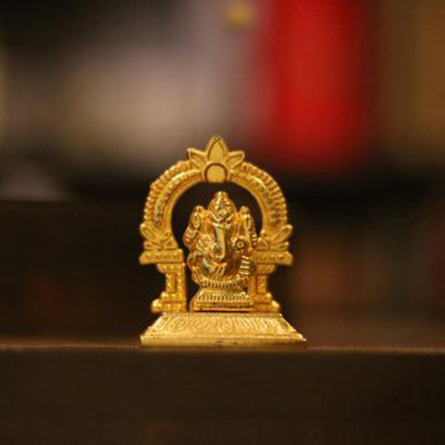 Idol Ganesha With Frame (Pack Of 10) - 800gms