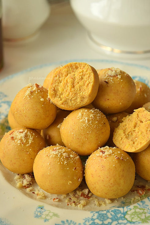 Vellanki Foods Besan Laddu