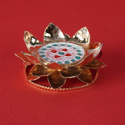 Pure Silver Lotus Stand Gold Plated 38g
