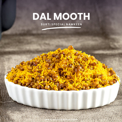 Stuti Khakhra Dal Moth