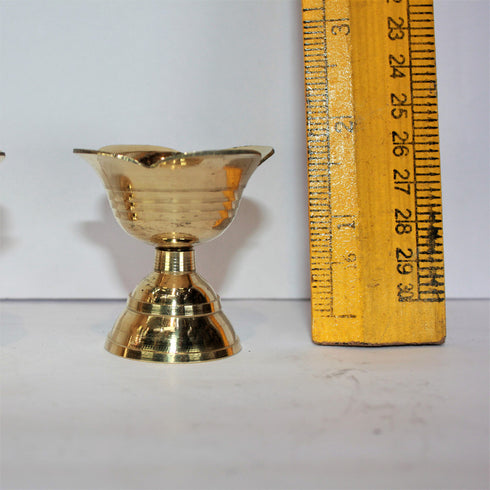 Brass Flower Design Pair Diya 162g (Pack Of 2)