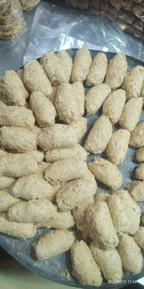 Prakruthi Gaya Ka Mava Tilkut